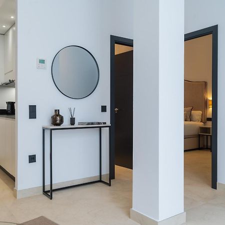 New Design Apartment - Private Patio - Gallos 2 Sevilla Bagian luar foto
